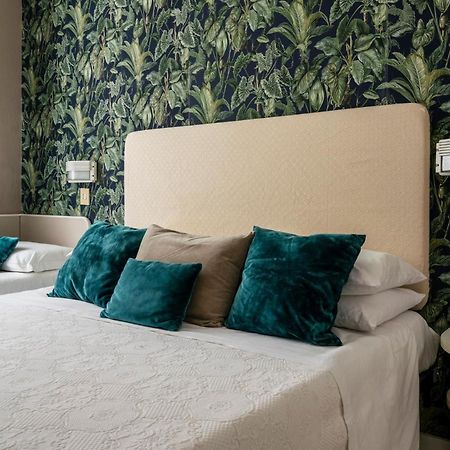 Alta Marea Hotel Милано Мартима Екстериор снимка