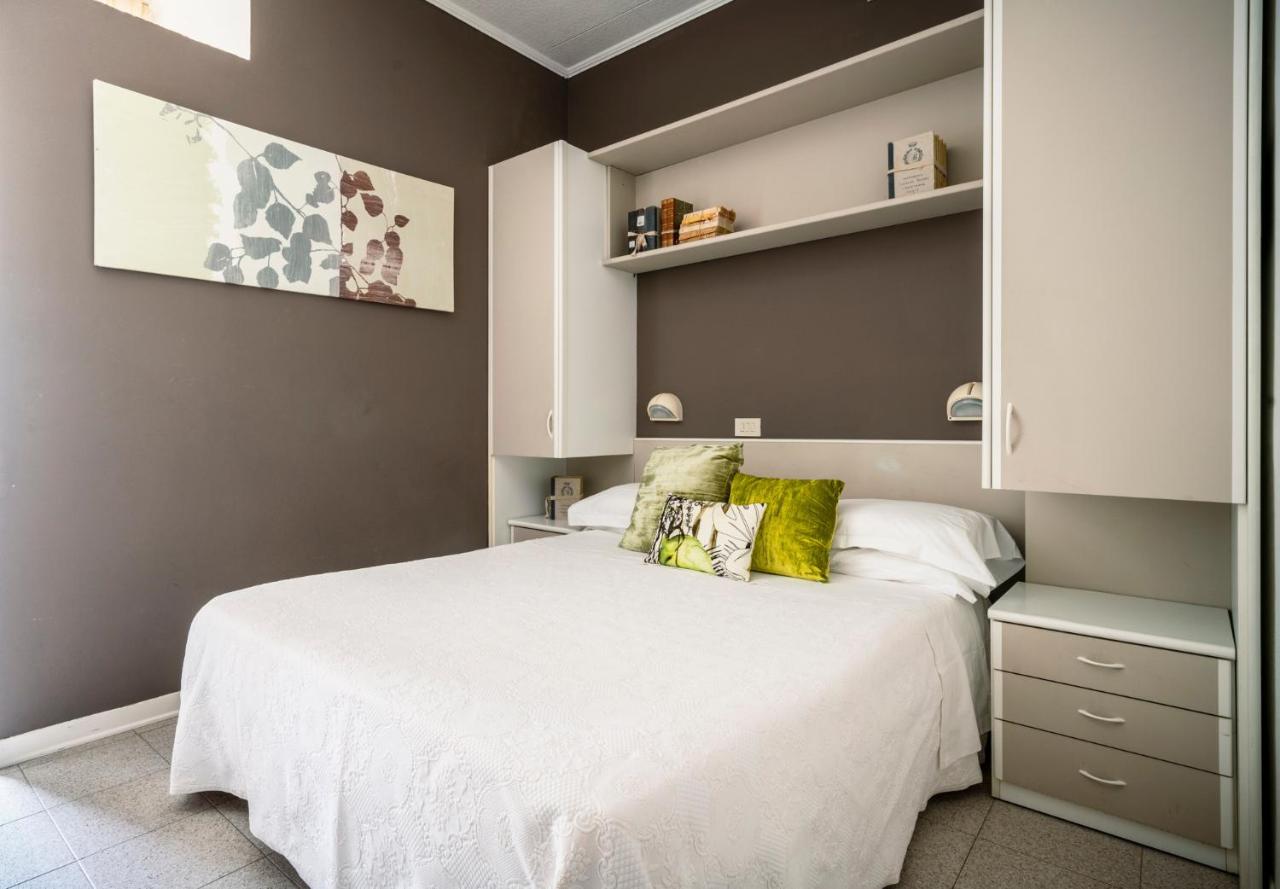 Alta Marea Hotel Милано Мартима Екстериор снимка
