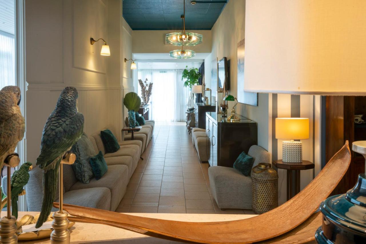 Alta Marea Hotel Милано Мартима Екстериор снимка