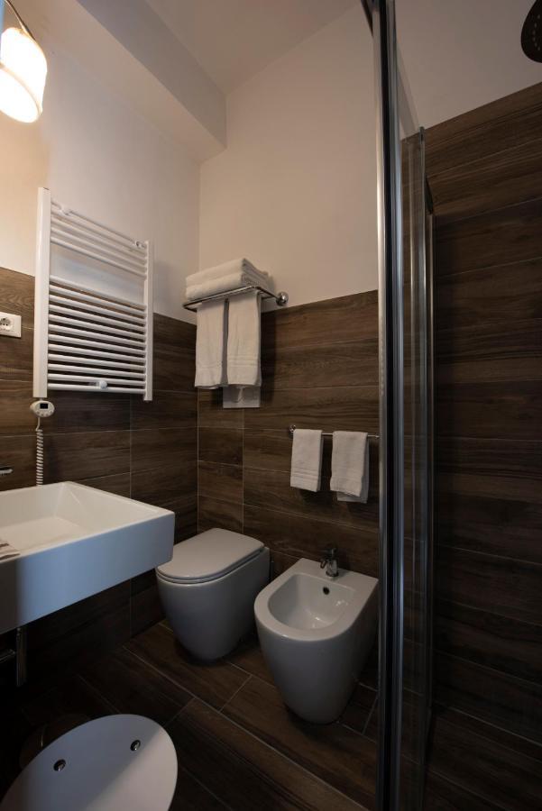 Alta Marea Hotel Милано Мартима Екстериор снимка