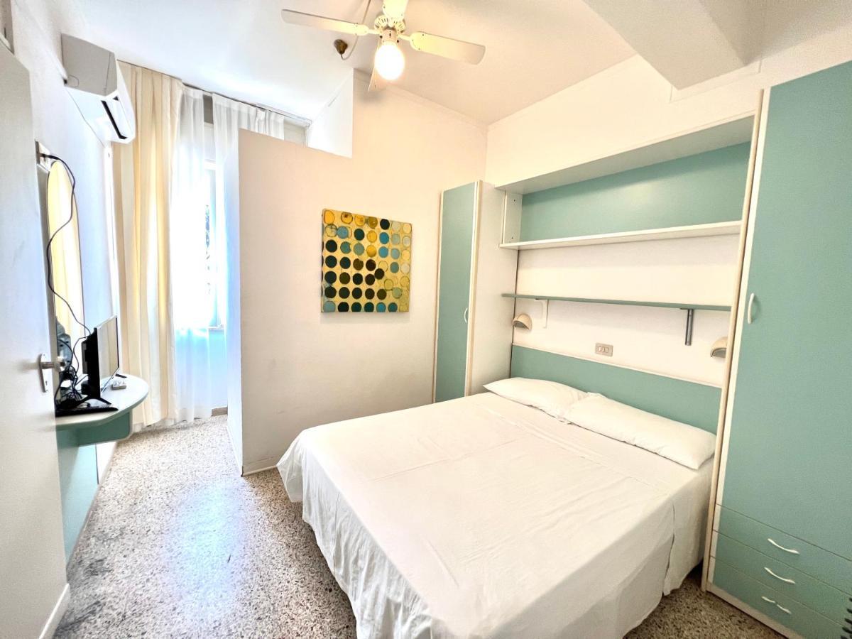 Alta Marea Hotel Милано Мартима Екстериор снимка